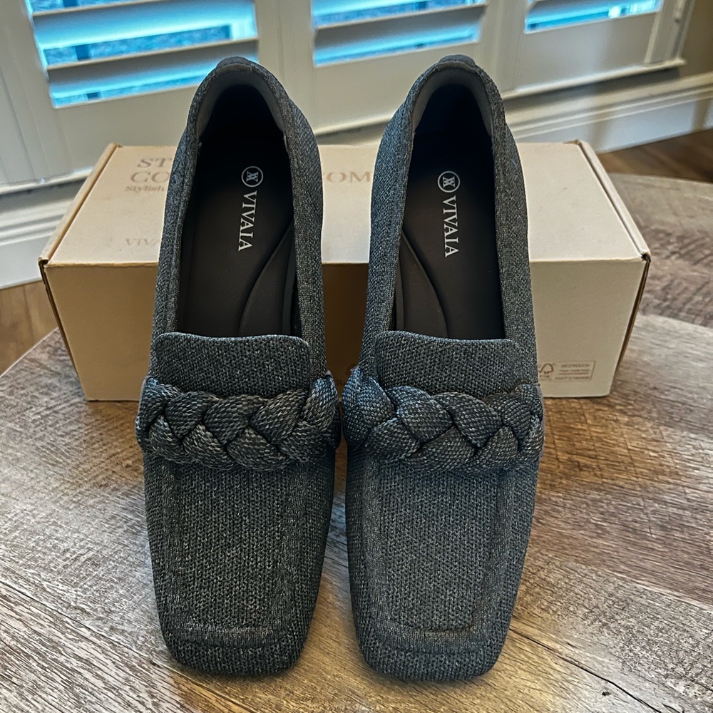 Women’s VIVAIA Gray Loafers